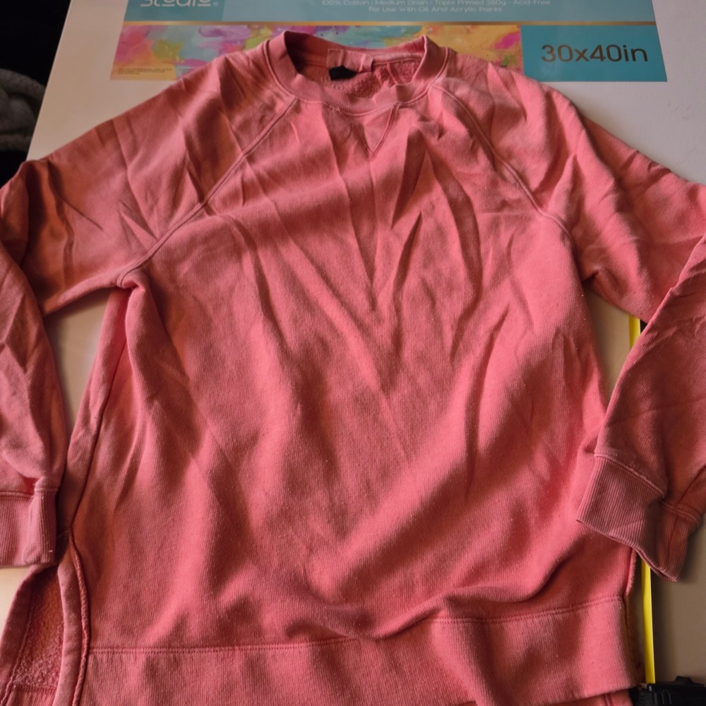 Universal Thread Goods Co Coral Pink Raglan Sweatshirt Side Slit Mens Small